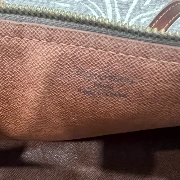 Louis Vuitton Classic - Picture 6 of 6